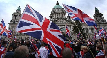 Великобритания северная Ирландия протест белфаст лоялисты